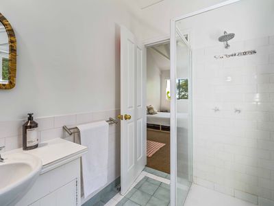 1 Tongarra Drive, Ocean Shores