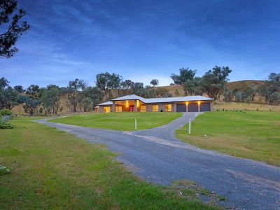 21 LAMBOURN DRIVE, Wodonga