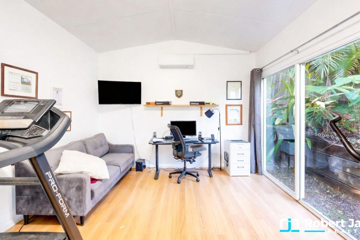 12 Morning Glory Dr, Cooroibah