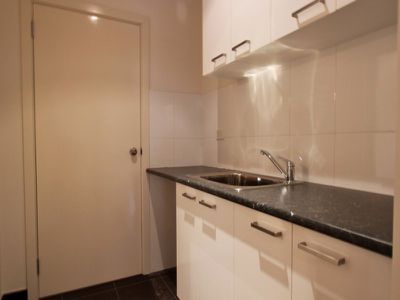 2 / 1 Eva Street, Clayton