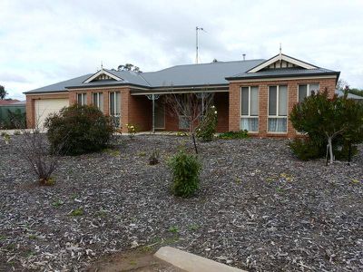 12 Lorelle Crt, Tocumwal
