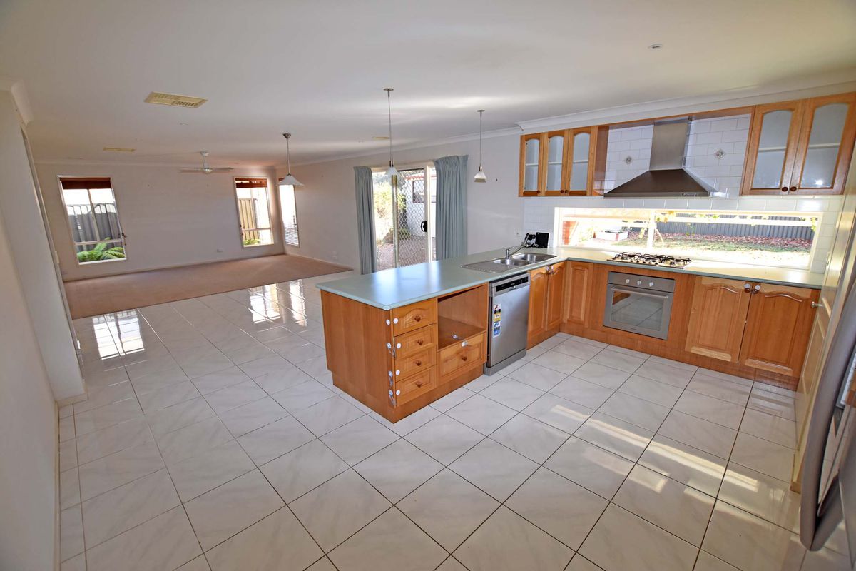 10 Eden Grove, Kyabram