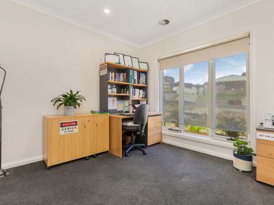 1 / 1 Tasman Court, Kangaroo Flat