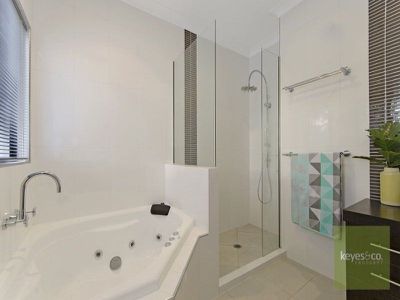 3 Watergrove Lane, Douglas