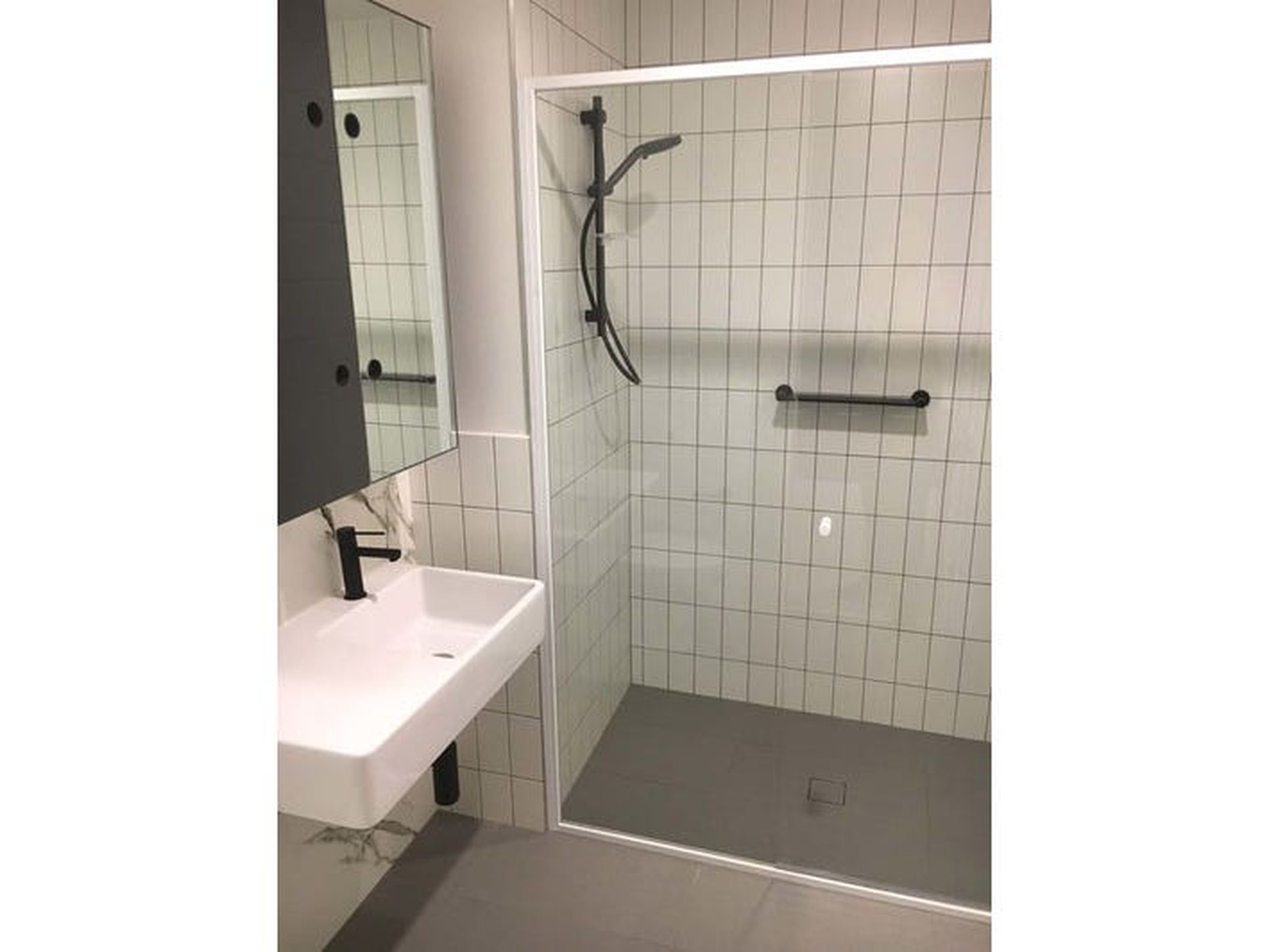 B119 / 810 Elizabeth Street, Waterloo