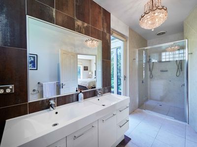 10 Ferrier Street, Mount Macedon