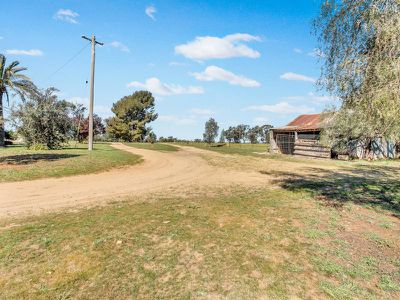 3899 Urana Road, Burrumbuttock