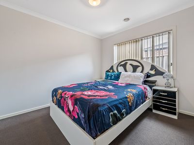 13 Rowan Avenue , Williams Landing