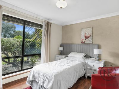 4 Twomey Place, Willetton