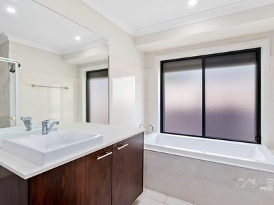 18 Edward Street, Kingswood