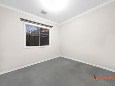 16 Skeeter Drive, Mernda