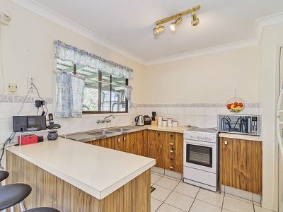6 Nolina Court, Crestmead