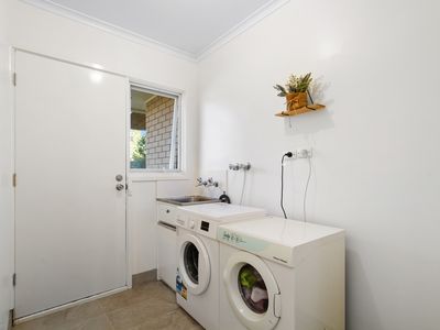 22 Sandra Court, Sale