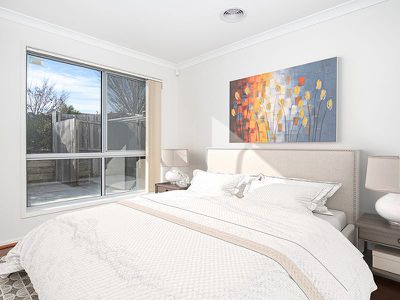 2 / 3 Constance Stone Street, Macgregor