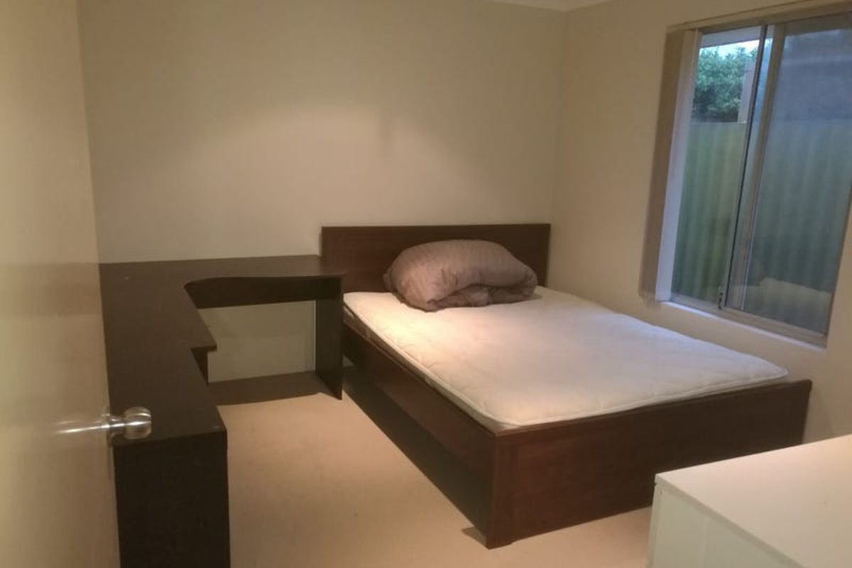 B / 18 Langham Gardens, Wilson