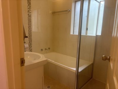 9 / 11 Milton Street, Bankstown