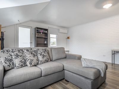 1 / 9 Mary Street, Cygnet