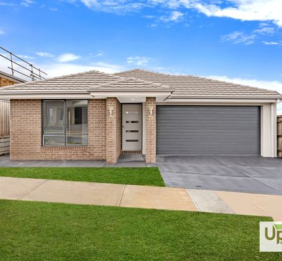 11 Mornington Crescent, Nar Nar Goon North