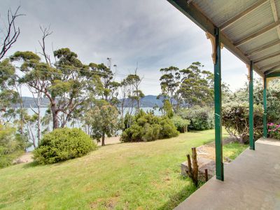 148 Cygnet Coast Road, Lymington