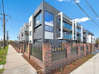 G10 / 82 Bulla Road, Strathmore