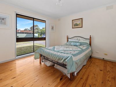 2 / 13 Bowen Street, Cranbourne