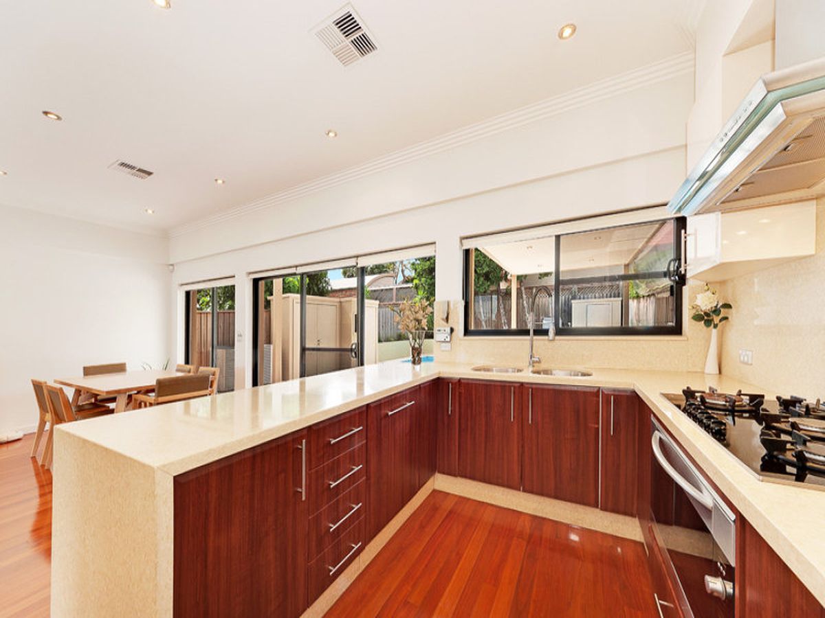 5A Fortescue St, Chiswick