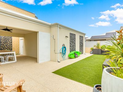 25 Pantheon Avenue, North Coogee