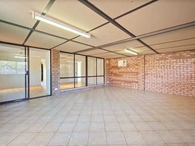 6 Lessing Place, South Lake