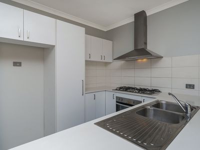 11 Rotherfield Road, Westminster