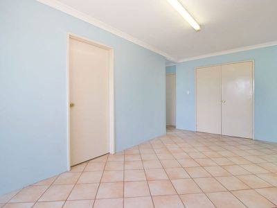 12 Mast Court , Waikiki