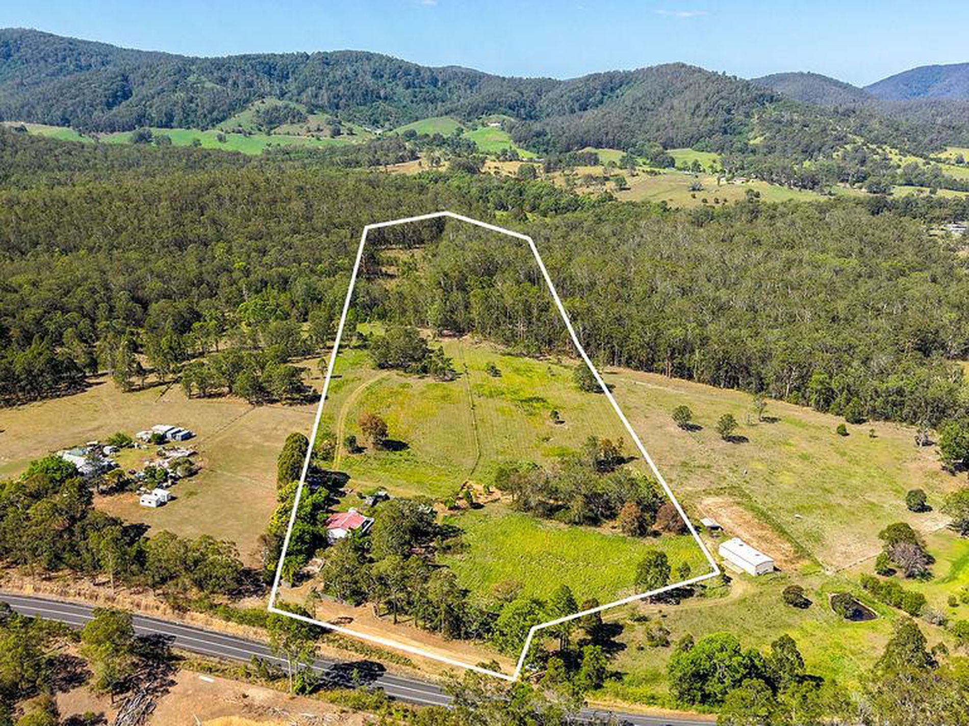 499 Avalon Road, Dyers Crossing
