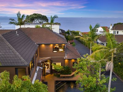 157 Beach Road, Castor Bay
