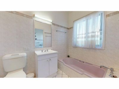 60 Sterling Street, Dubbo