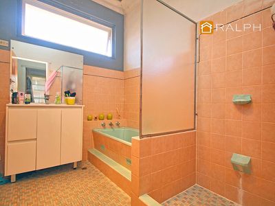 1 Stern Place, Roselands