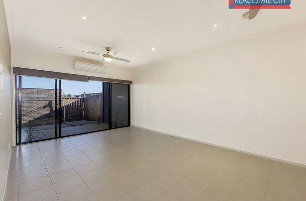 10 Prism Walk, Epping
