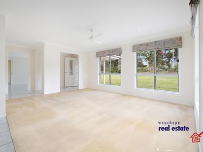 49 Warrigal Ridge, Sancrox