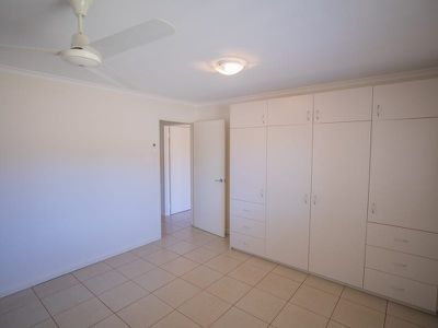 50 Giles Avenue, Newman