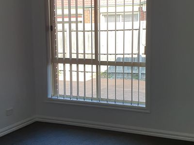 2 / 12 Sexton Court, Altona Meadows