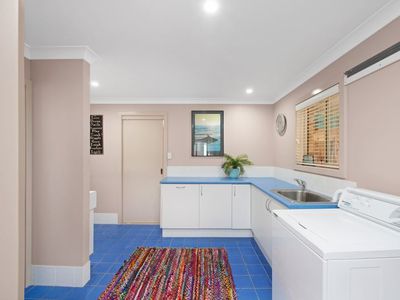 21 Beach Street, Lake Tabourie