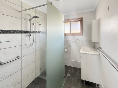 5A Rainbow Place, Dubbo