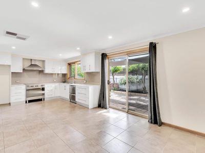 7 Begonia Court , Parafield Gardens