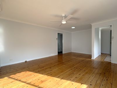 4 Poilus Parade, Tanilba Bay
