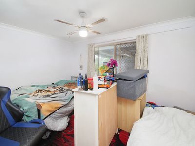 8 Bron Court, Loganlea