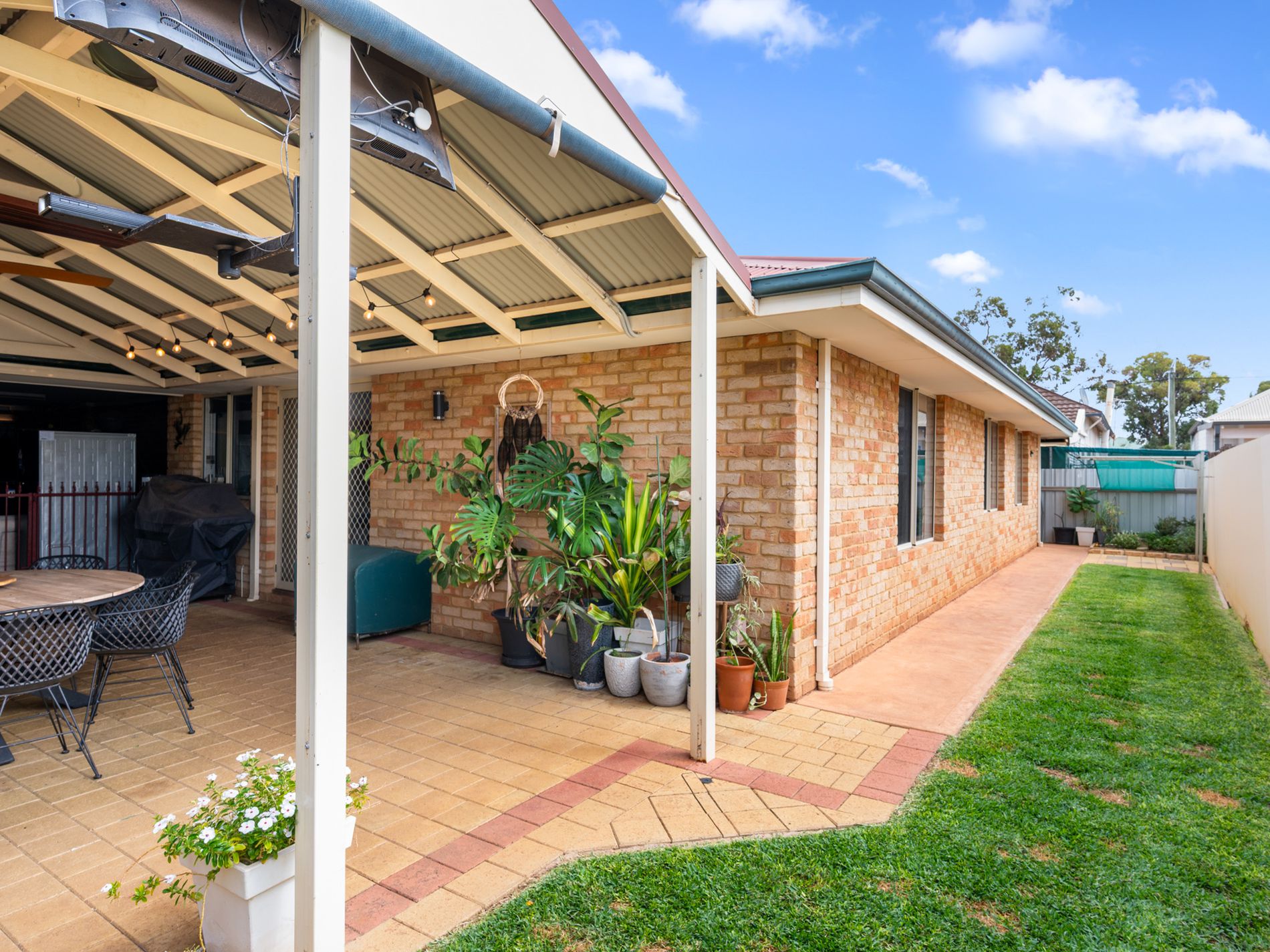 14 Butterfly Street, Piccadilly