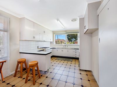14 Palm Beach Crescent, Mount Waverley