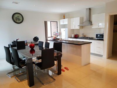 2 / 53 Wintersun Drive, Albanvale