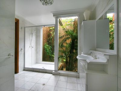 15 Earl Court, Berkeley