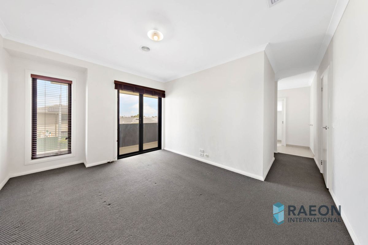 2 Hayward Street, Point Cook