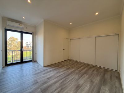 10 McDougall Drive, Footscray