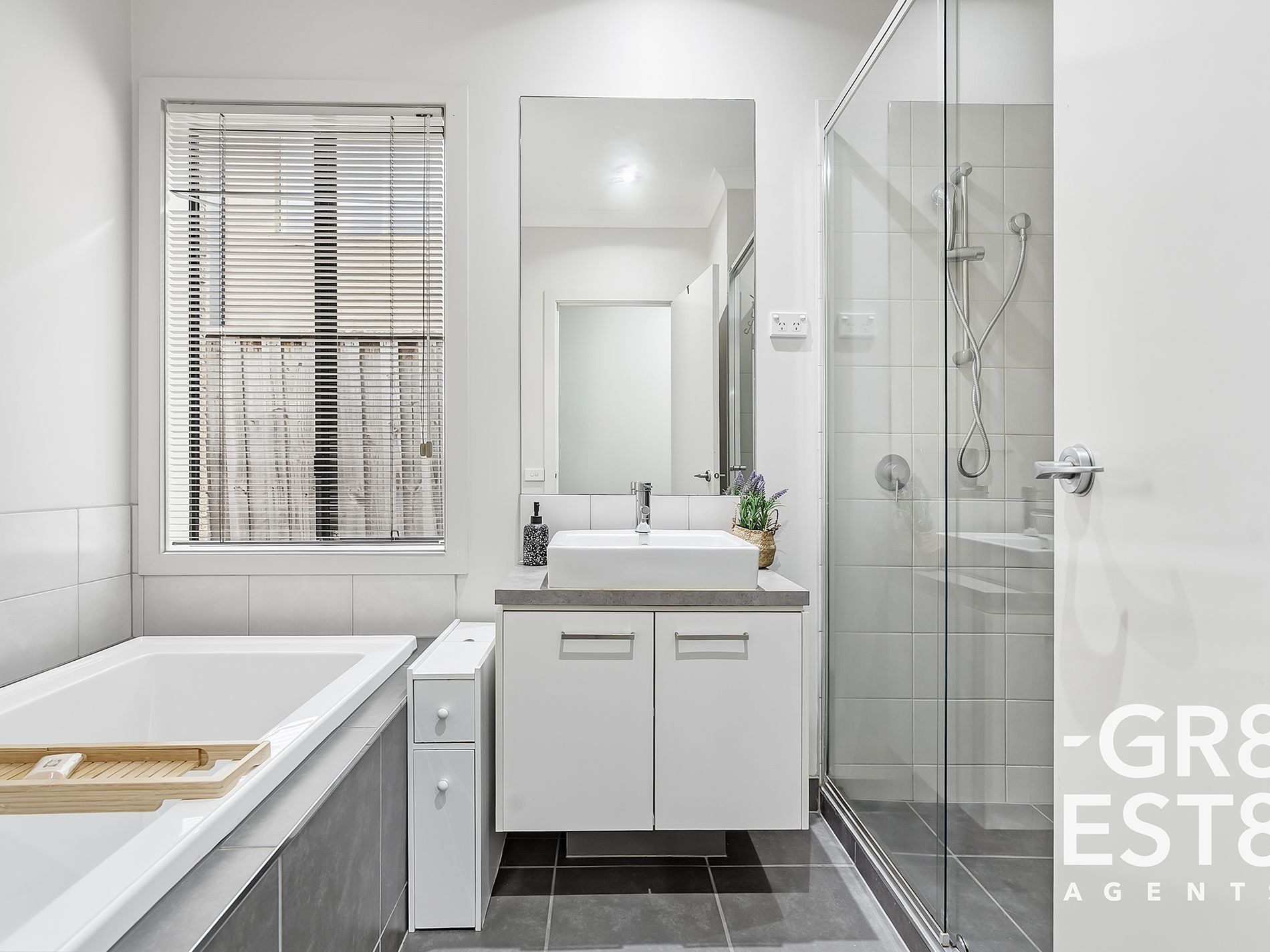 8 John Russell road, Cranbourne West